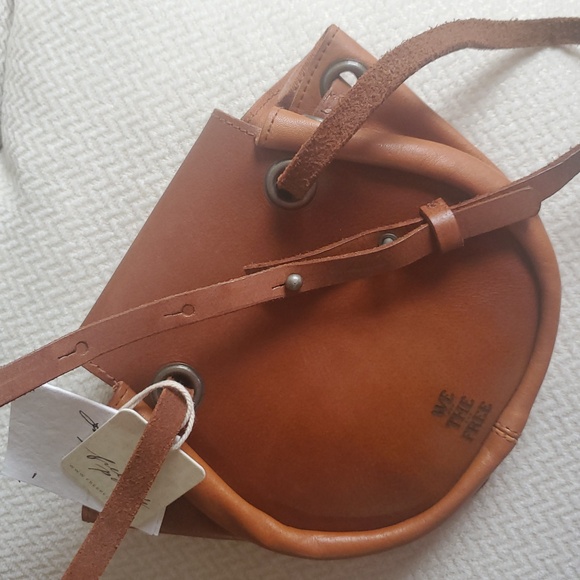 Free People We The Free Comeback Crossbody/Sap - Picture 12 of 16